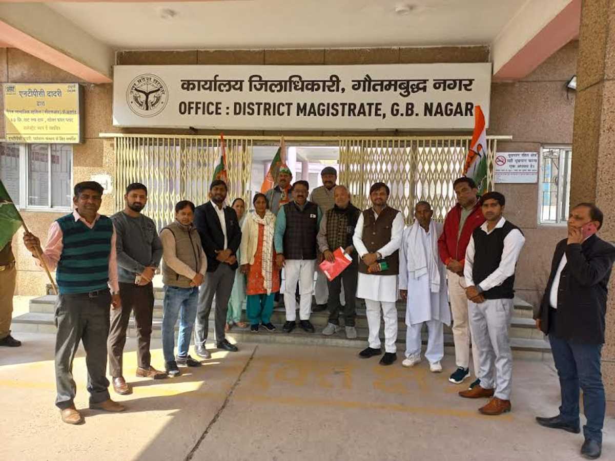 कानपुर में हुई घटना को लेकर कांग्रेसियों ने प्रदर्शन कर लगाई न्याय की गुहार